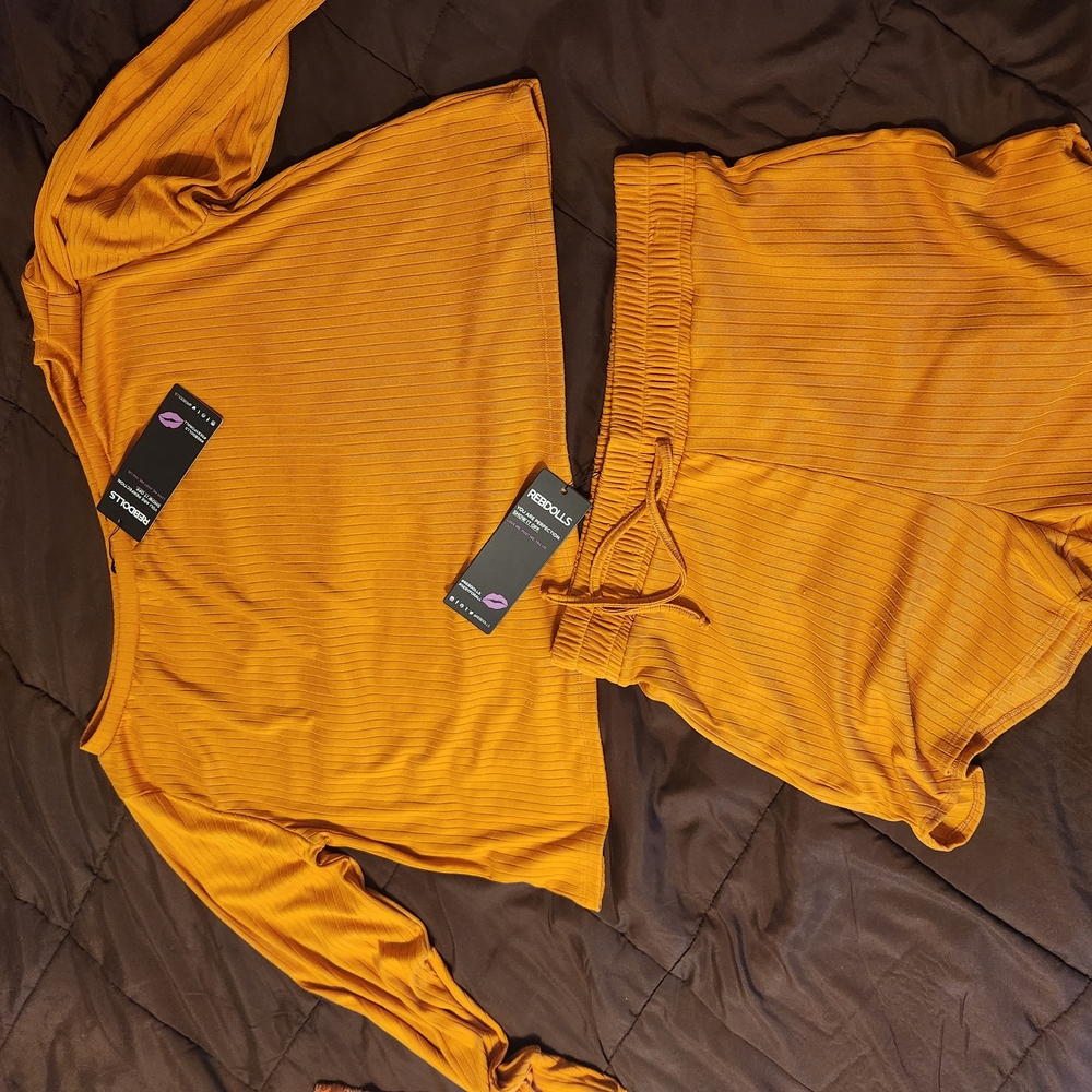 Rebdolls Orange Women Shorts Set